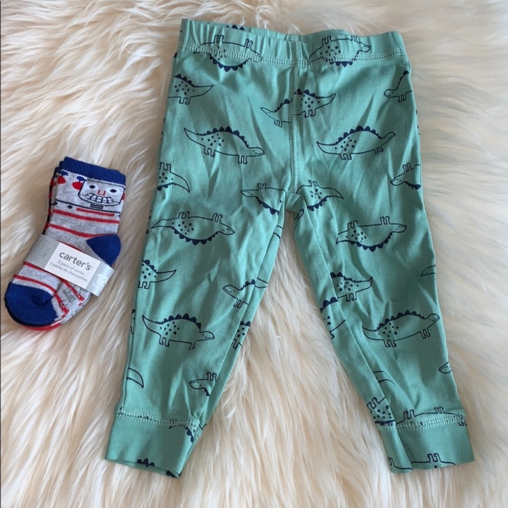 🔥4/$25🔥18 month dinosaur pants and sock set